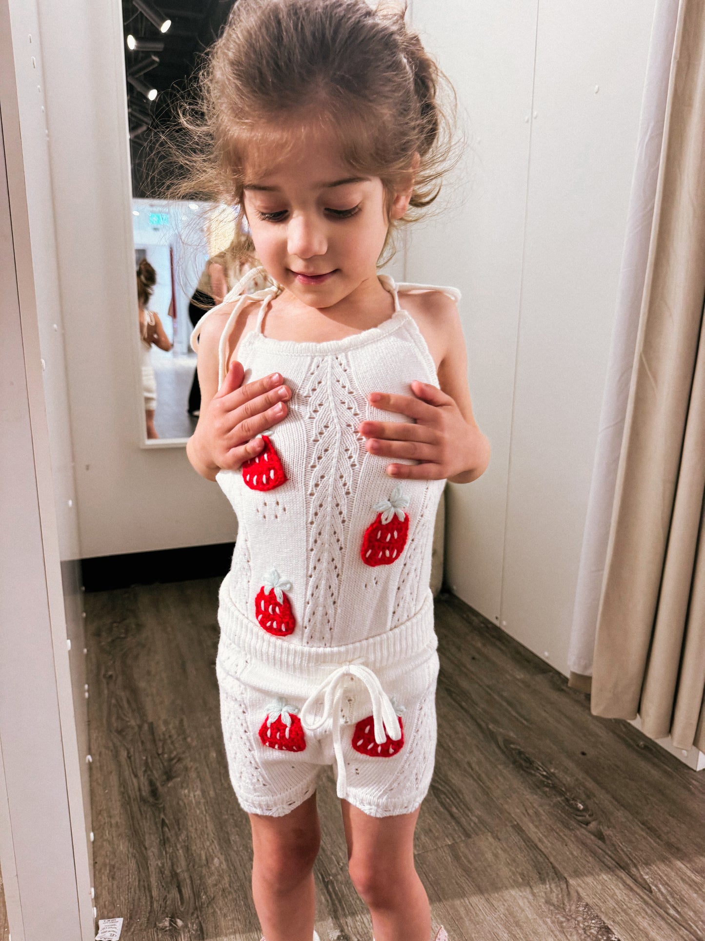 In stock Spring summer embroidered strawberry white cotton knit two piece set