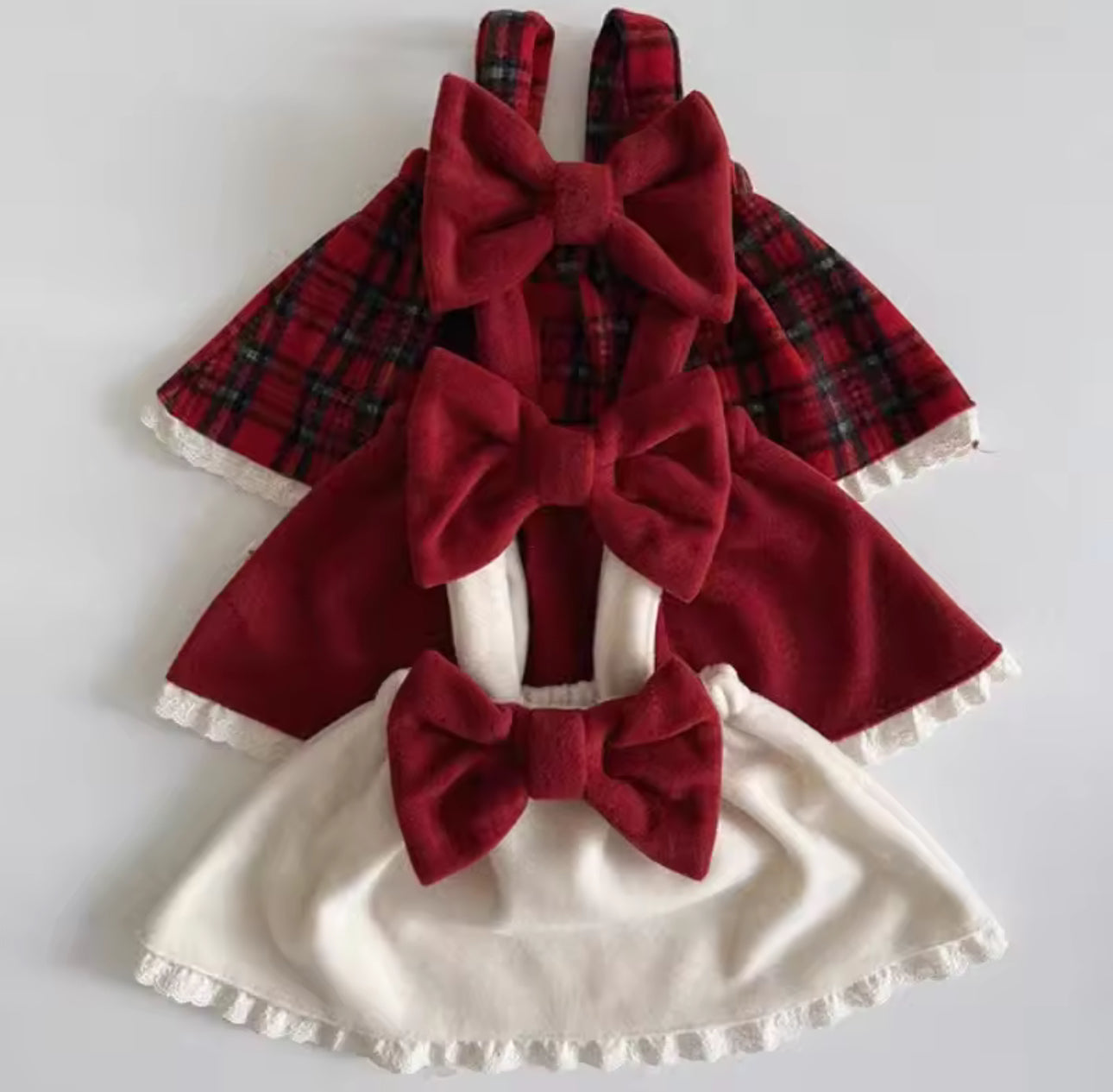 Fleece bow skirts