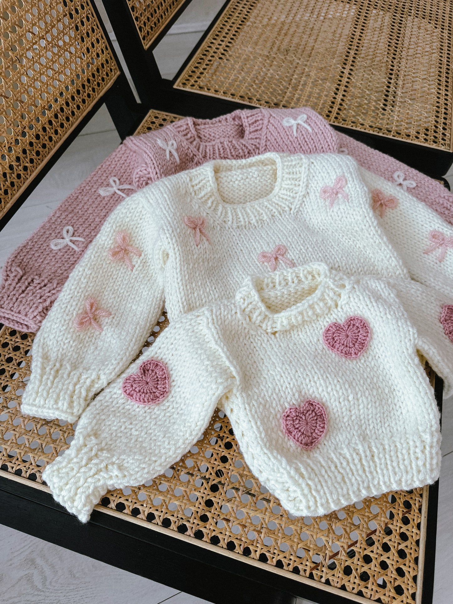 In stock loop bow summer handknitted jumpers