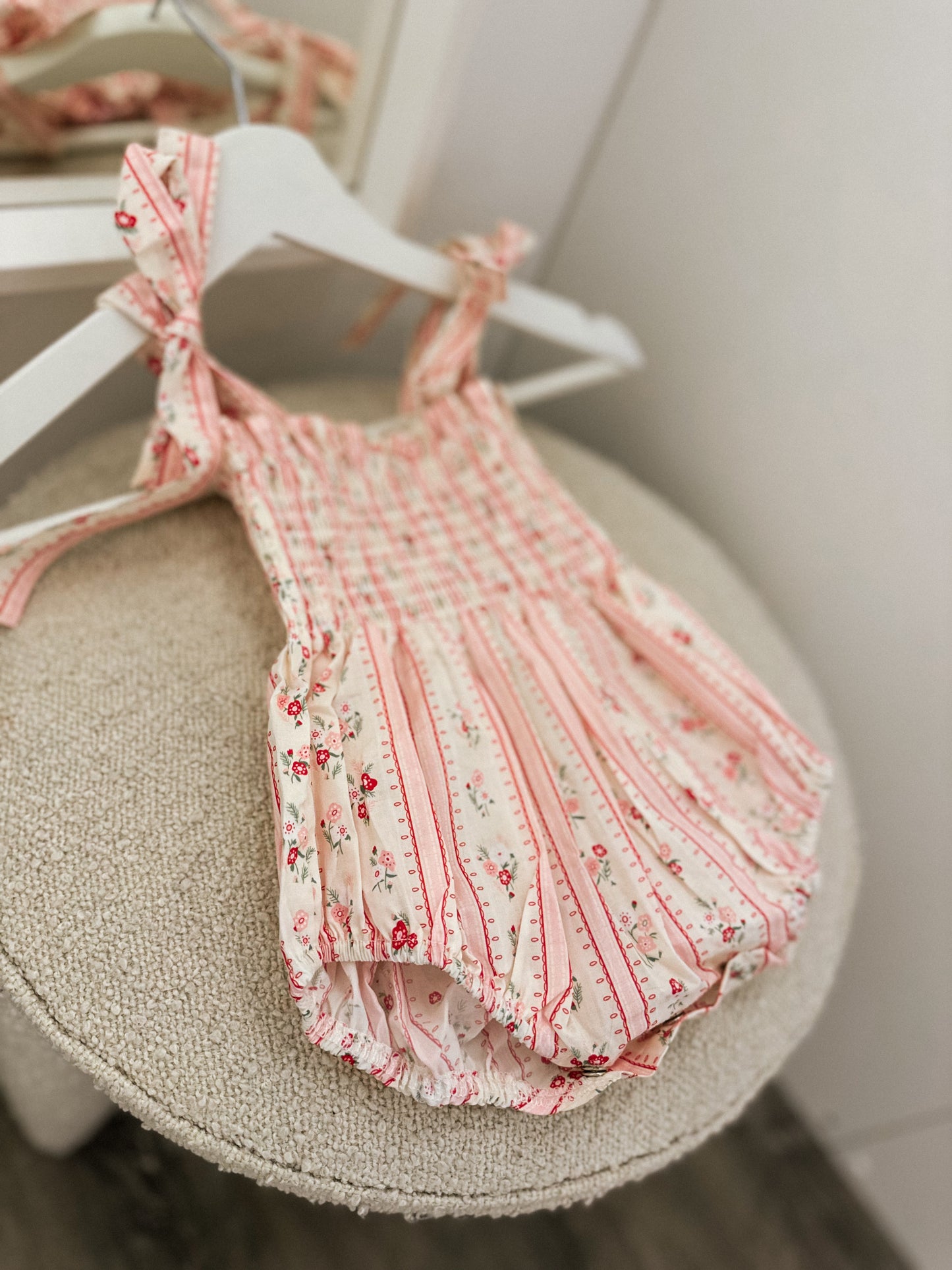 Summer floral pattern bow tie romper