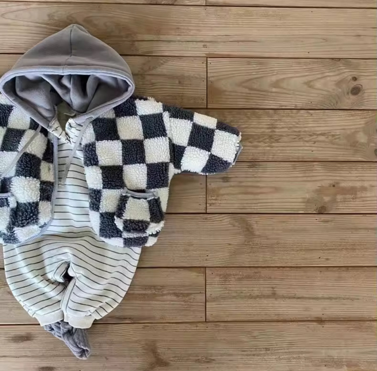 Fleece jacket chequered