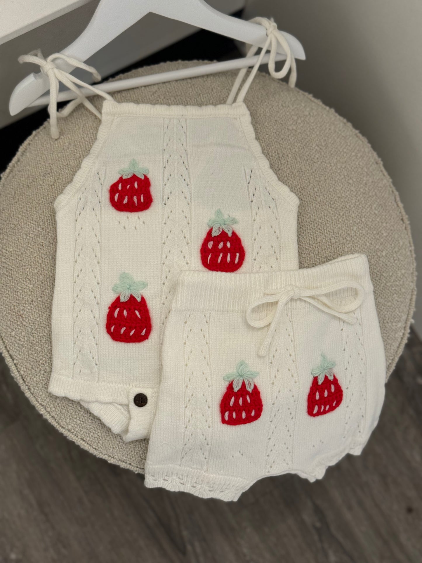 In stock Spring summer embroidered strawberry white cotton knit two piece set