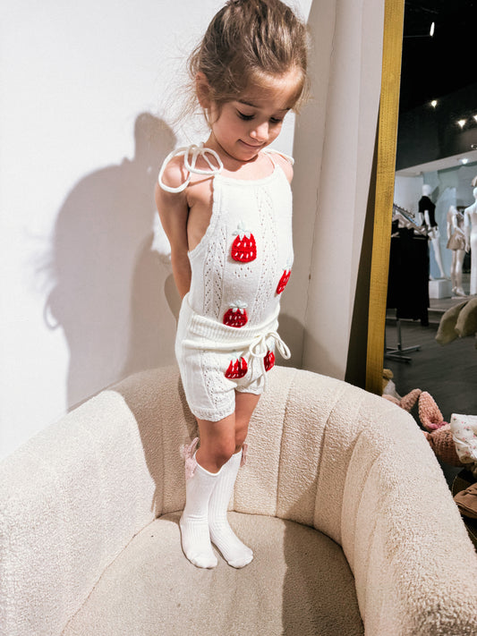 In stock Spring summer embroidered strawberry white cotton knit two piece set