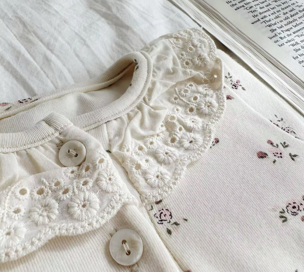 Pre order soft cotton floral Peter Pan collar top and leggings