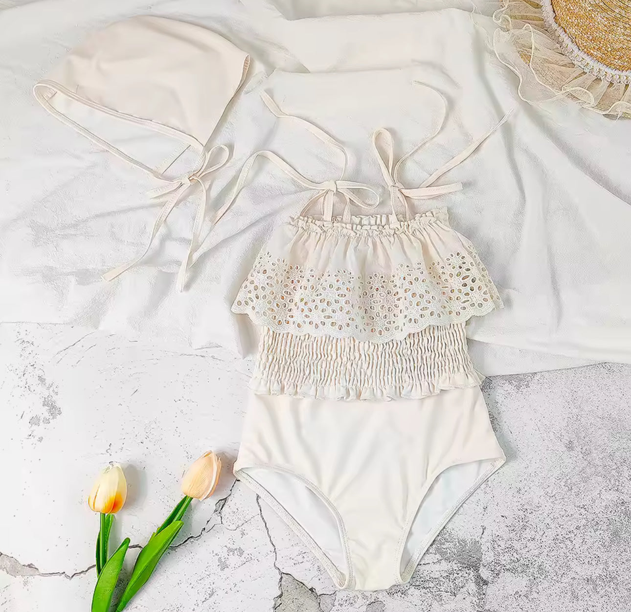 Cream swim set