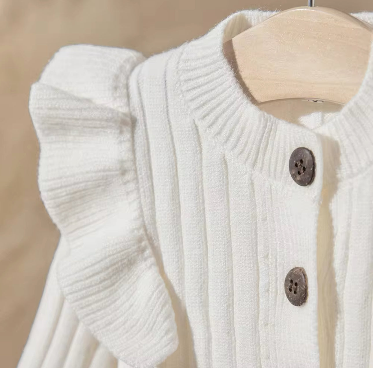 Thick knit frill ribbed romper