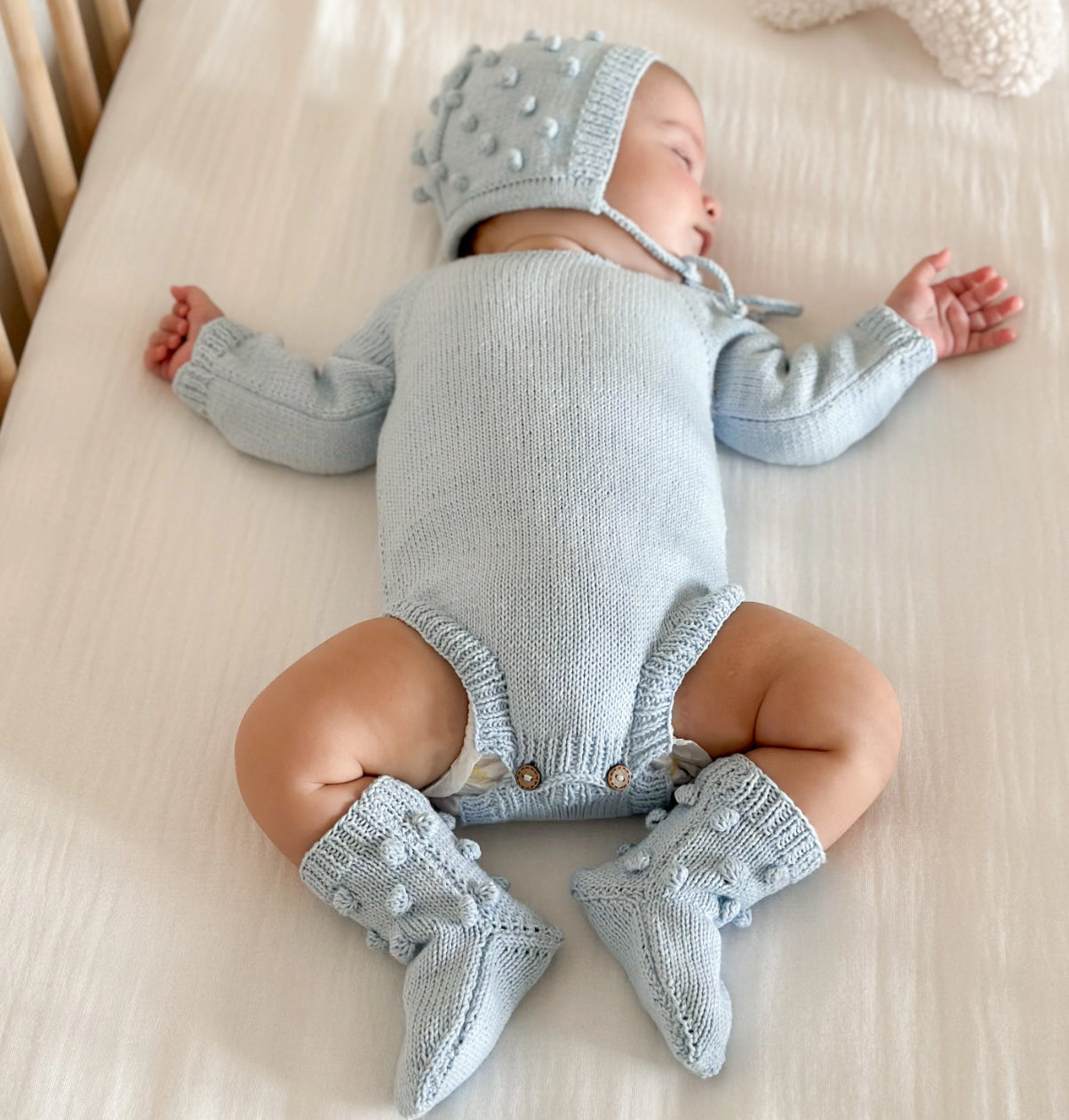 Baby blue handknitted collection romper/bonnet/booties