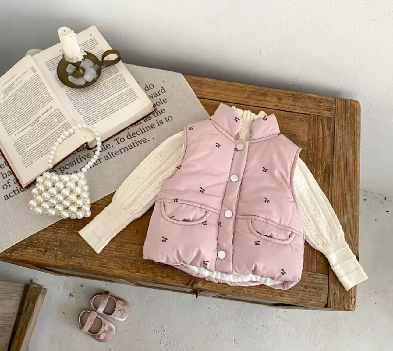Baby pink spring cherry gilet