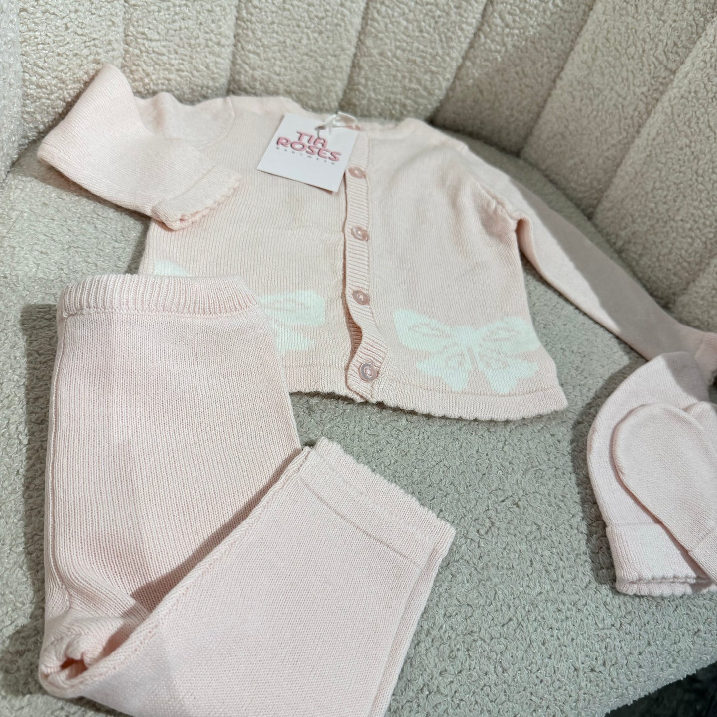 In stock 4 piece pink knit set gift box