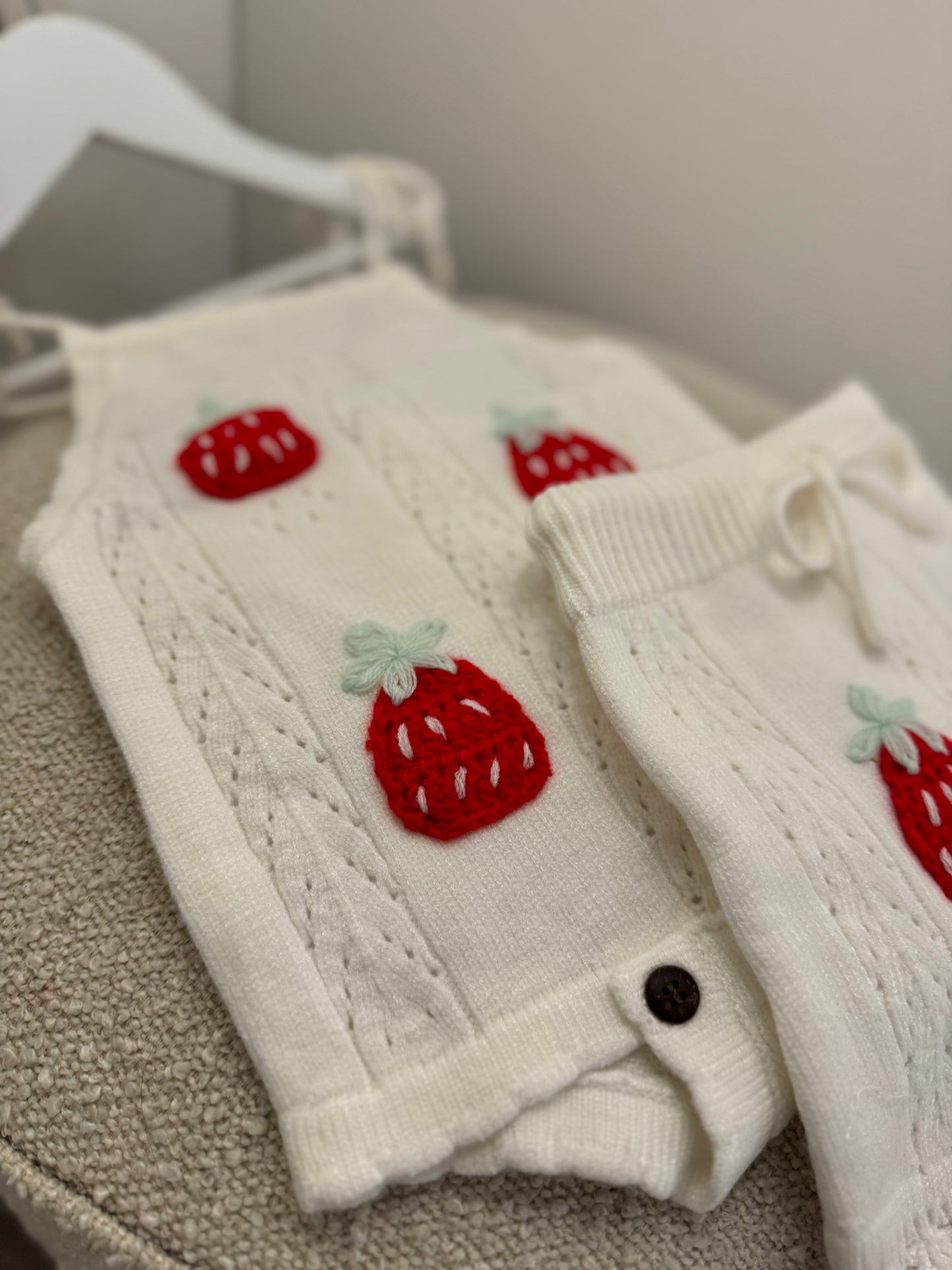 In stock Spring summer embroidered strawberry white cotton knit two piece set