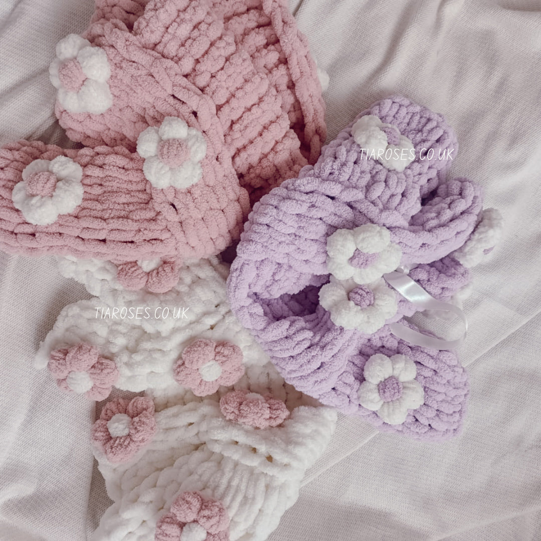 In stock New style soft handknitted flower ribbon cardigans