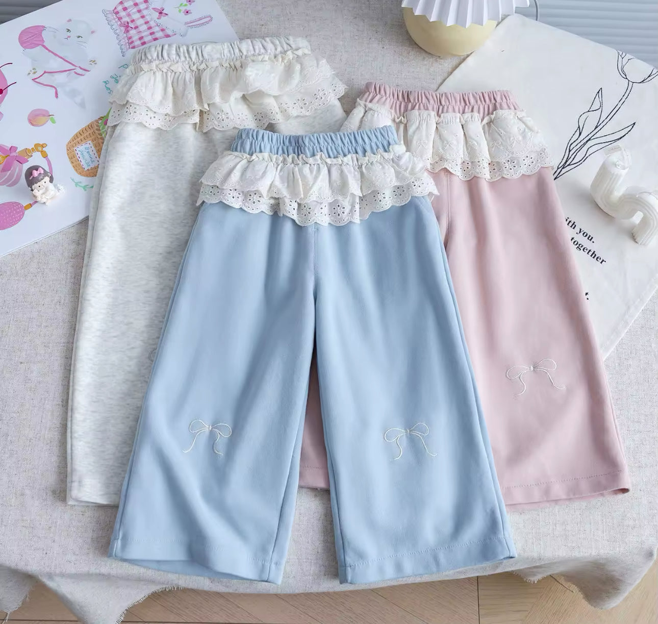 Spring lace trim bow joggers