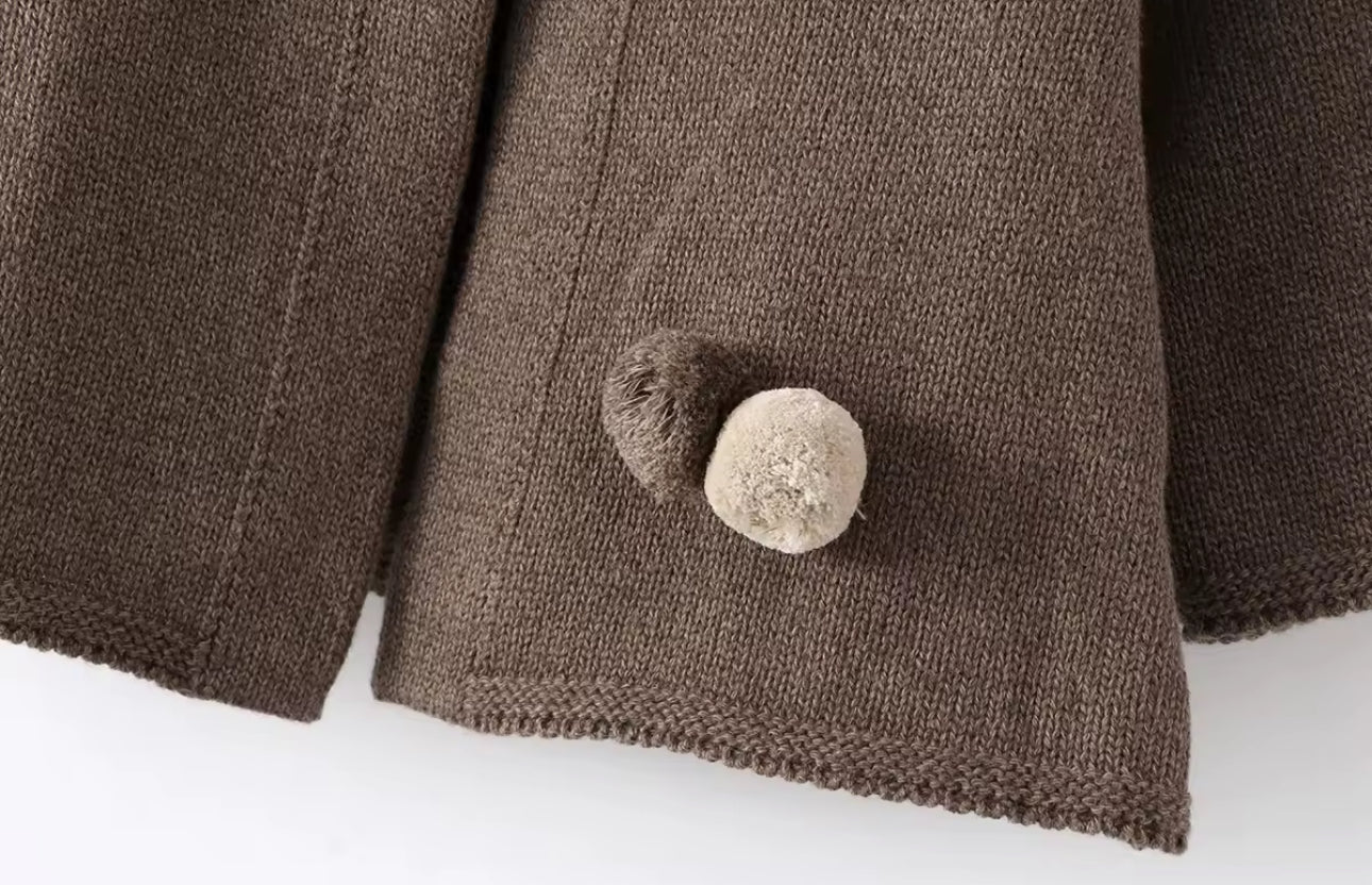 Thickened knitted brown cardigan