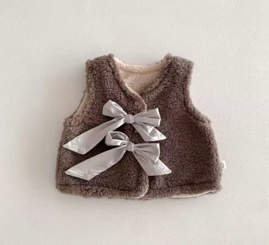 Fleece bow gilet
