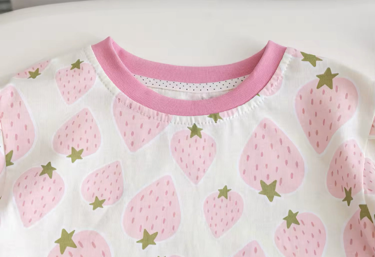 Strawberry shortcake two piece set