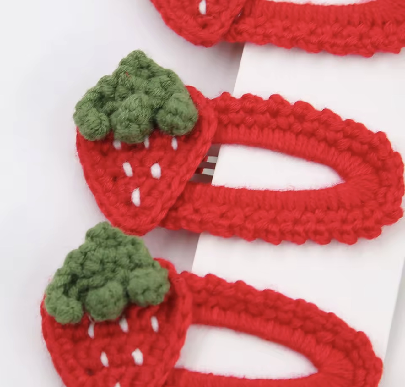 Pack of 2 strawberry handknitted hair clips