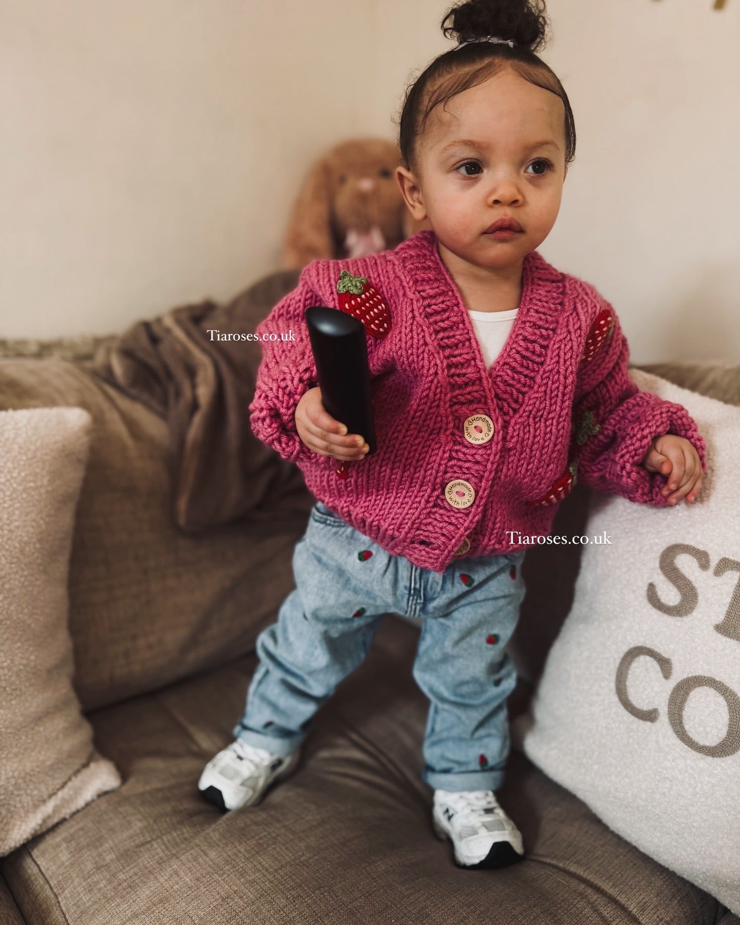 Pre order New collection strawberry handknitted pre order cardigans