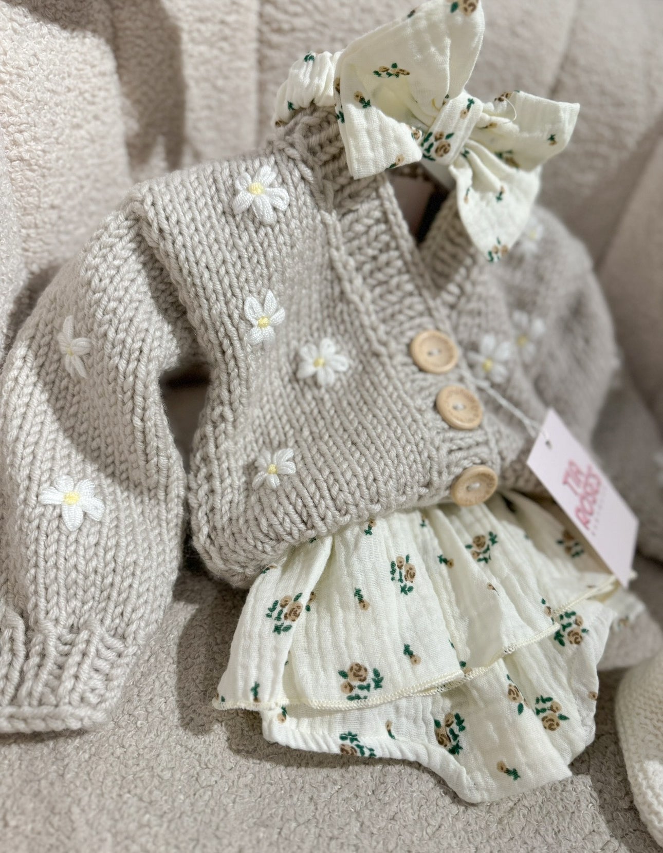 Hand knitted chunky cardigan daisy style