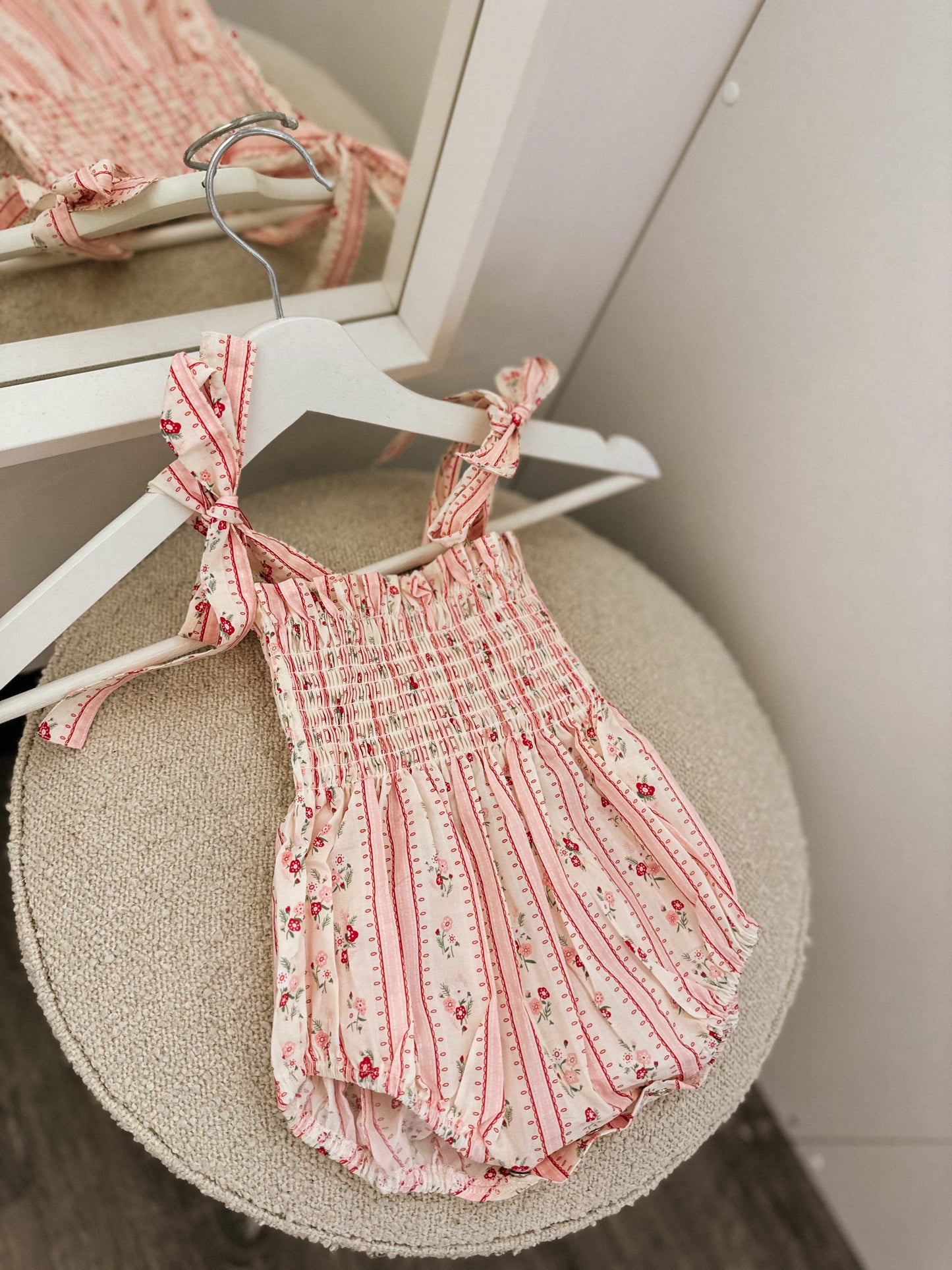 Summer floral pattern bow tie romper