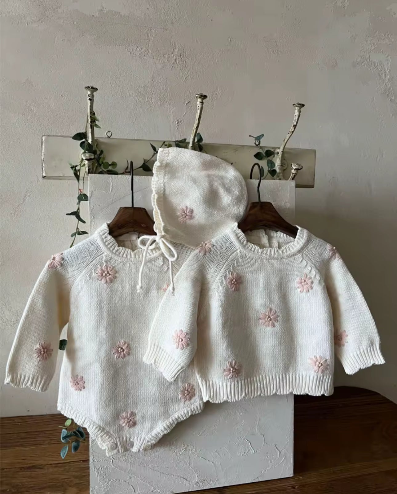 Daisy knit collection (romper/jumper/bonnet)