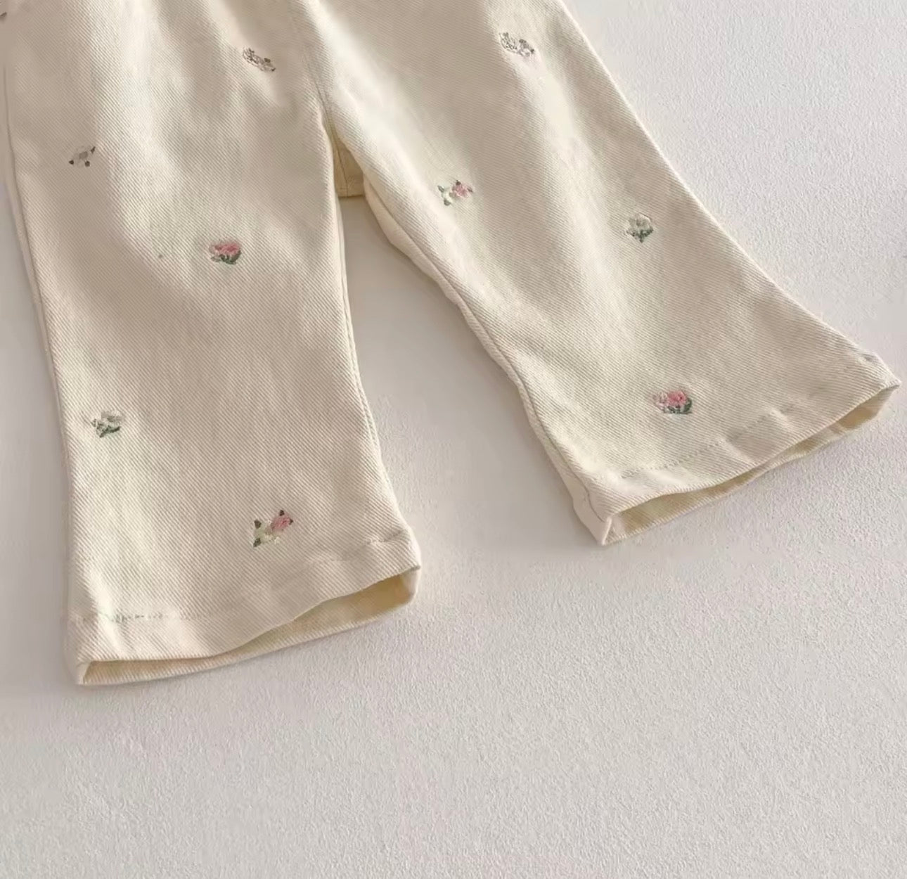 Baby pink flower embroidered collar top and cream jeans set