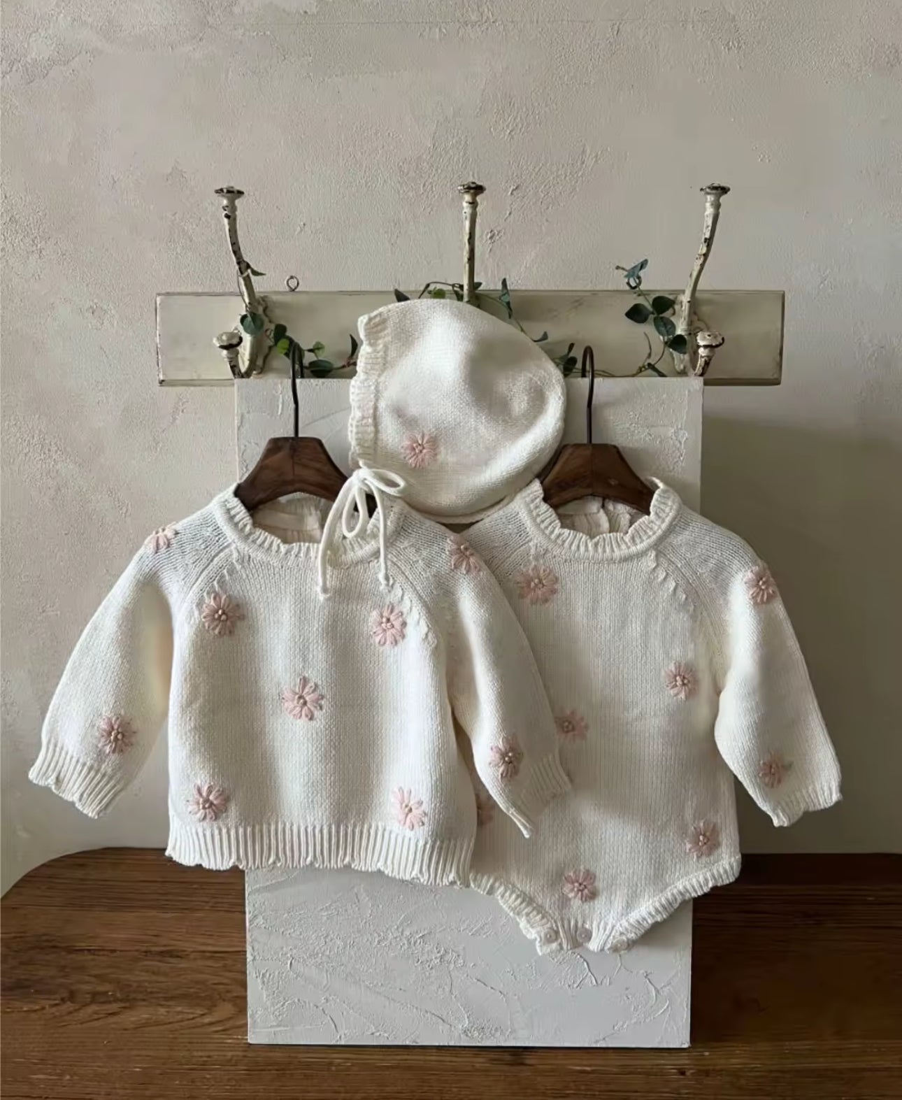 Daisy knit collection (romper/jumper/bonnet)