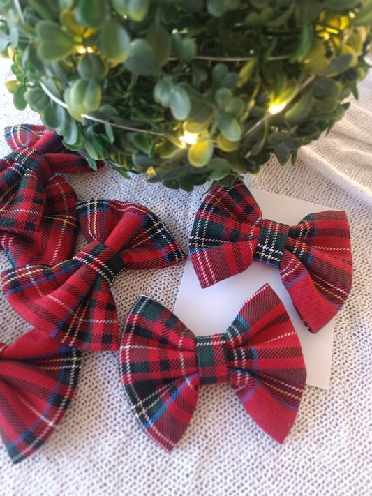 Handmade tartan bow clips 2 pack