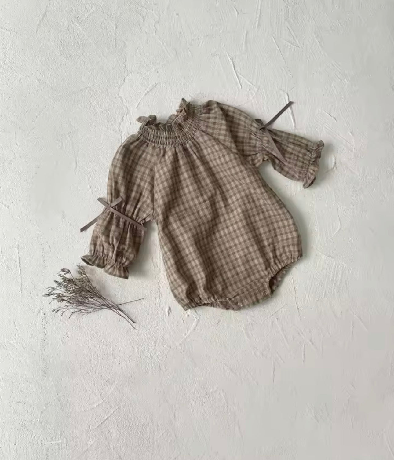 Brown chequered bow sleeve romper