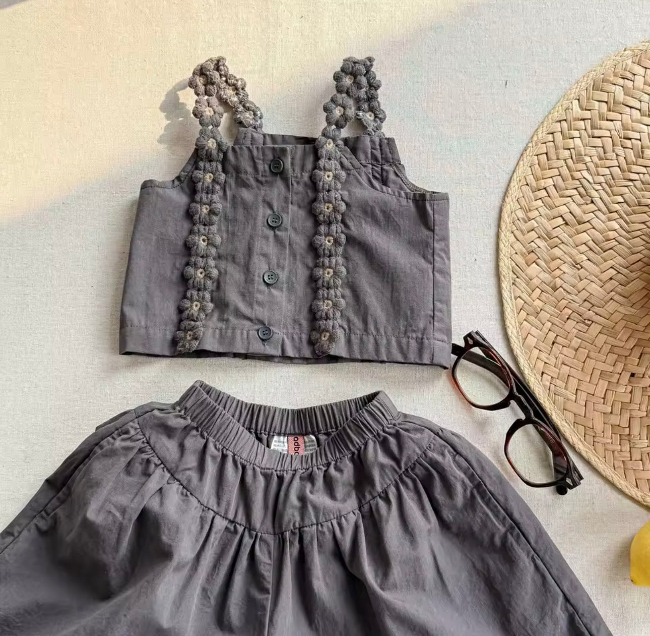 Thick flower detail wide leg two piece set