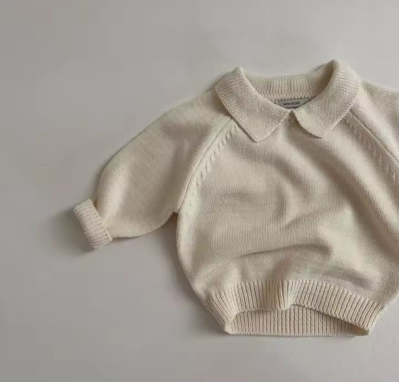 Thick knit collar top