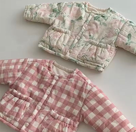 Front pocket button coat