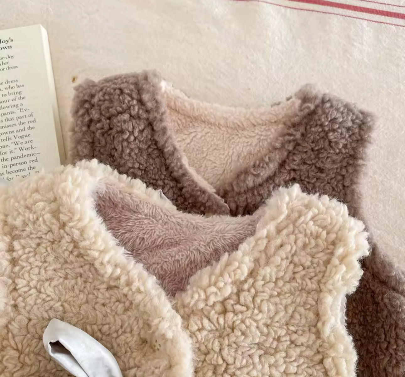 Fleece bow gilet