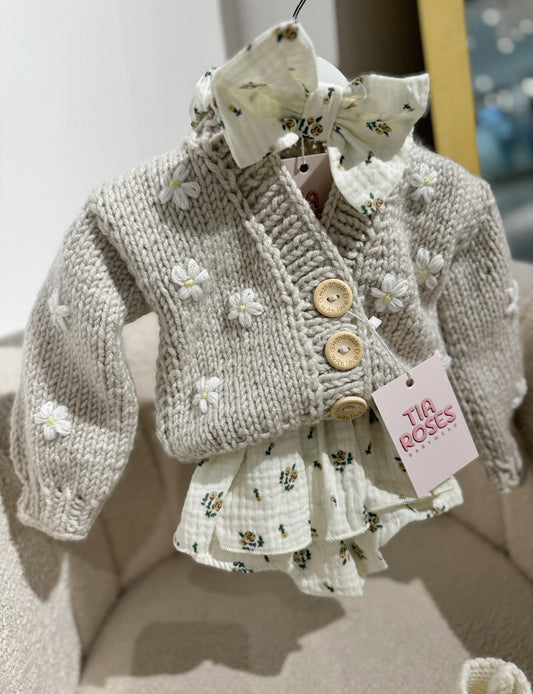 Hand knitted chunky cardigan daisy style